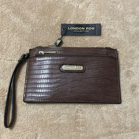 London Fog Wristlet - Picture 2 of 8